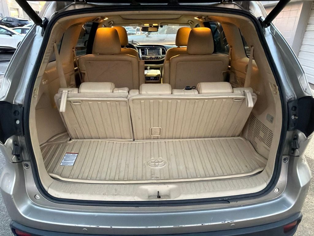2016 Toyota Highlander Limited Platinum V6