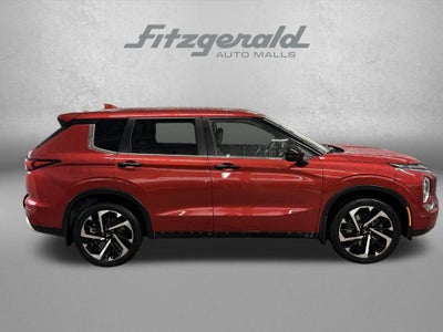 2022 Mitsubishi Outlander SE