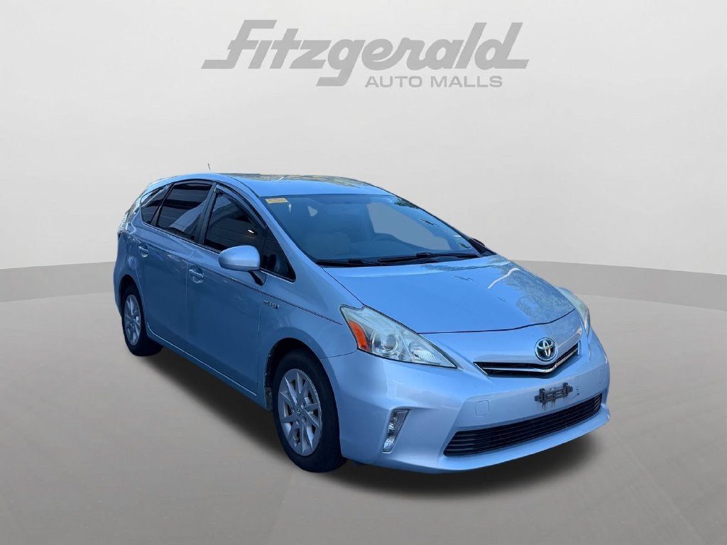 2014 Toyota Prius v Three