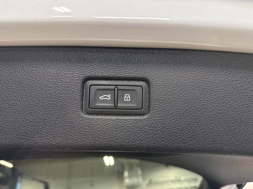 2021 Audi Q7 45 Premium Plus quattro