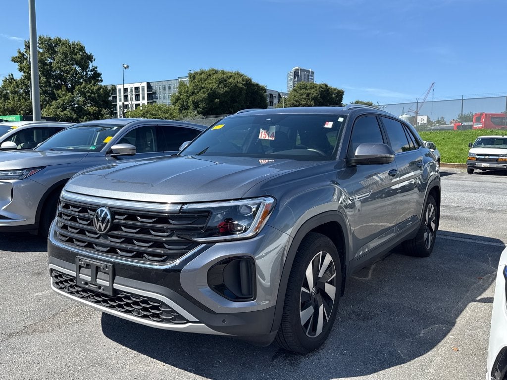 2024 Volkswagen Atlas Cross Sport 2.0T SE w/Technology