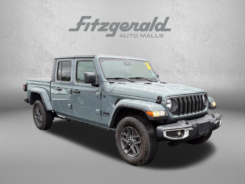 2024 Jeep Gladiator Sport S