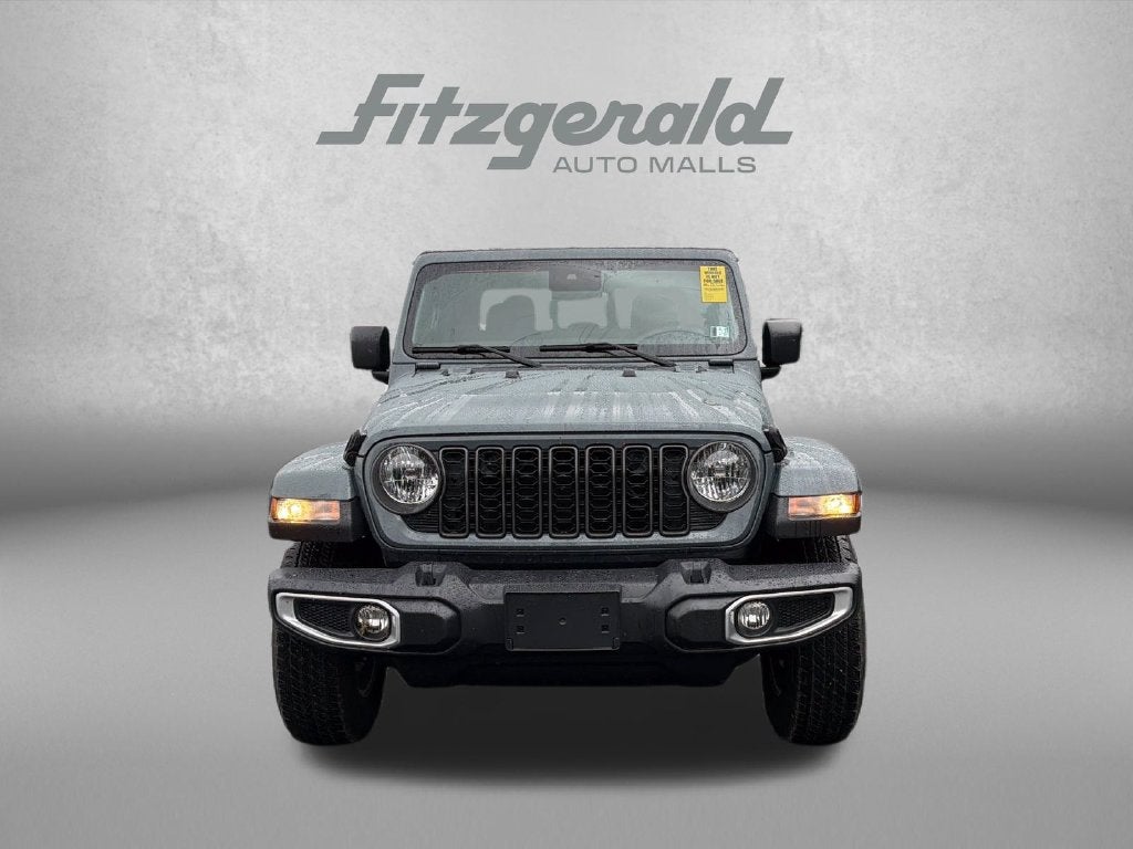 2024 Jeep Gladiator Sport S