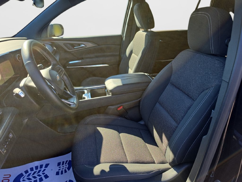 2025 Chevrolet Traverse LT 2LT