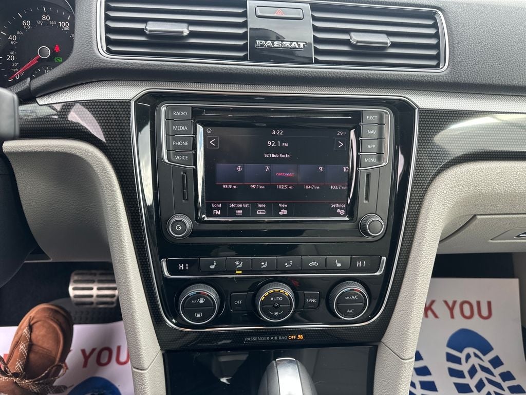 2019 Volkswagen Passat 2.0T SE R-Line