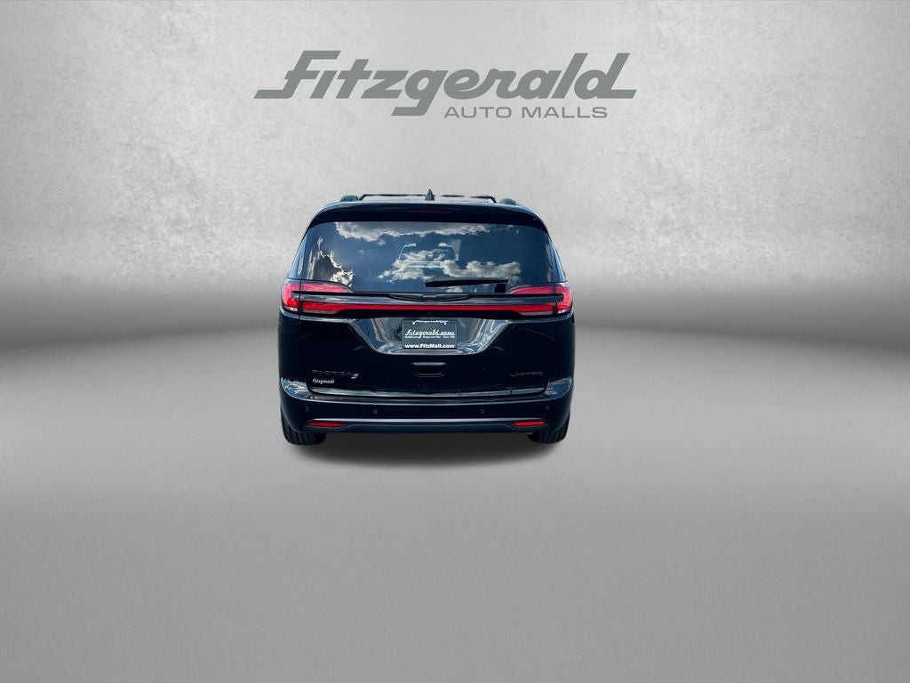 2025 Chrysler Pacifica Limited