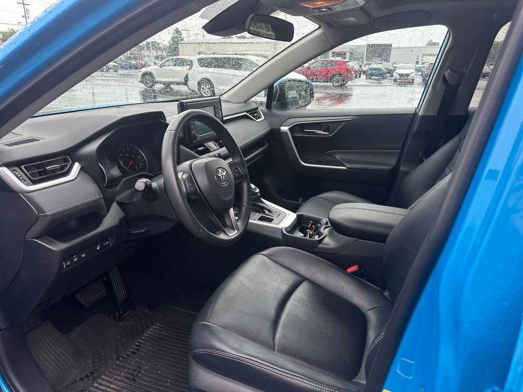 2020 Toyota RAV4 XLE Premium