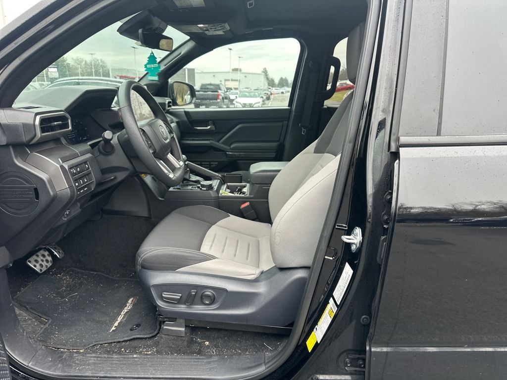 2025 Toyota Tacoma Hybrid TRD Sport