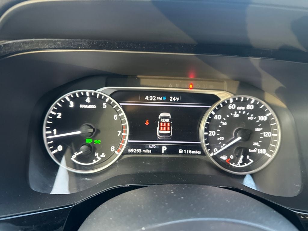 2024 Nissan Pathfinder SV