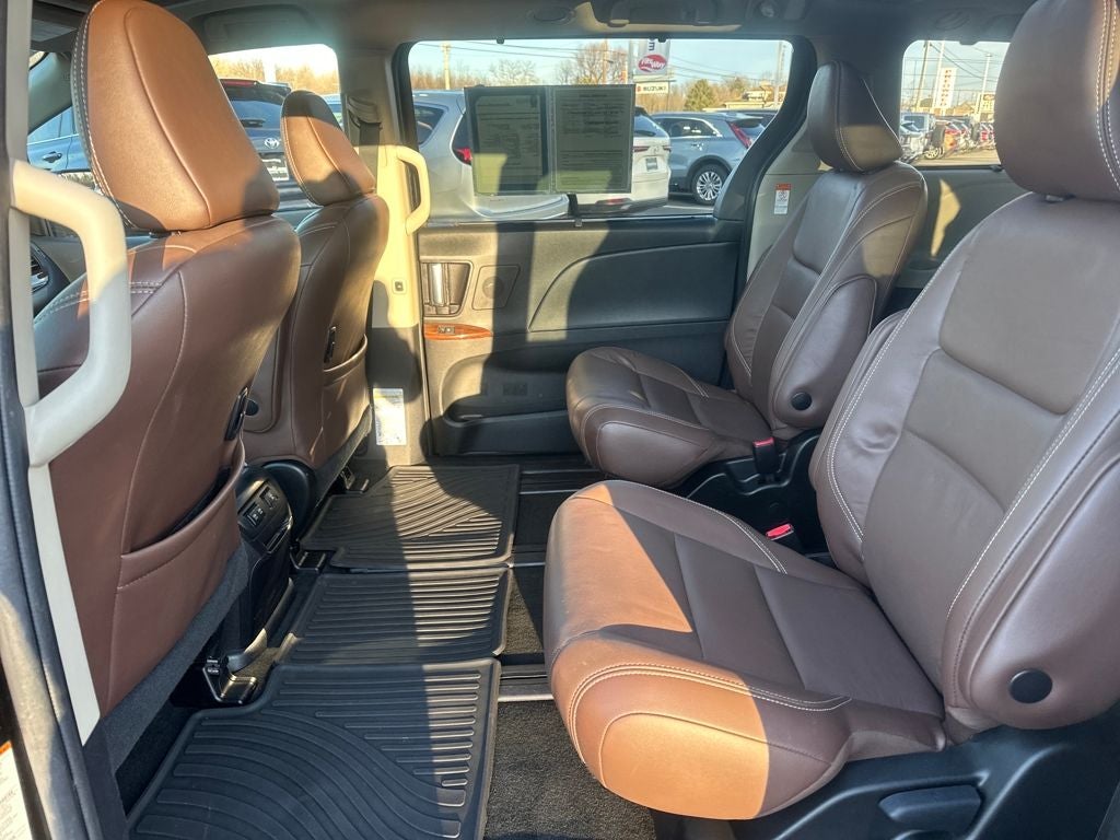 2019 Toyota Sienna Limited Premium 7 Passenger