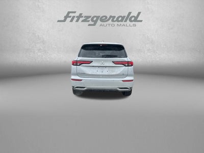 2024 Mitsubishi Outlander SE