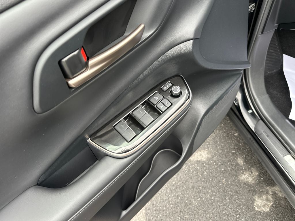 2024 Toyota CROWN XLE