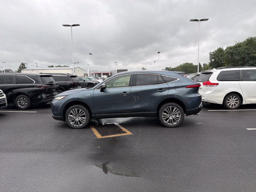 2021 Toyota Venza XLE