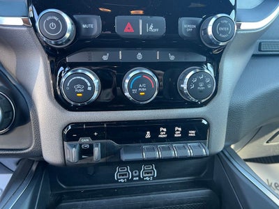 2025 RAM 1500 Big Horn Crew Cab 4x4 5'7' Box