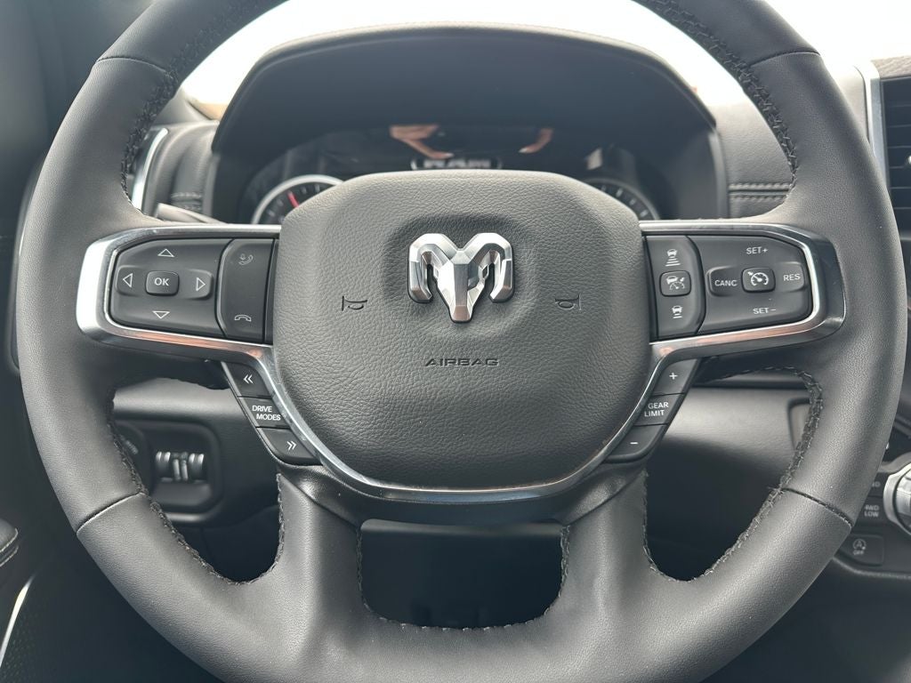 2026 RAM 1500 Laramie Crew Cab 4x4 5'7' Box