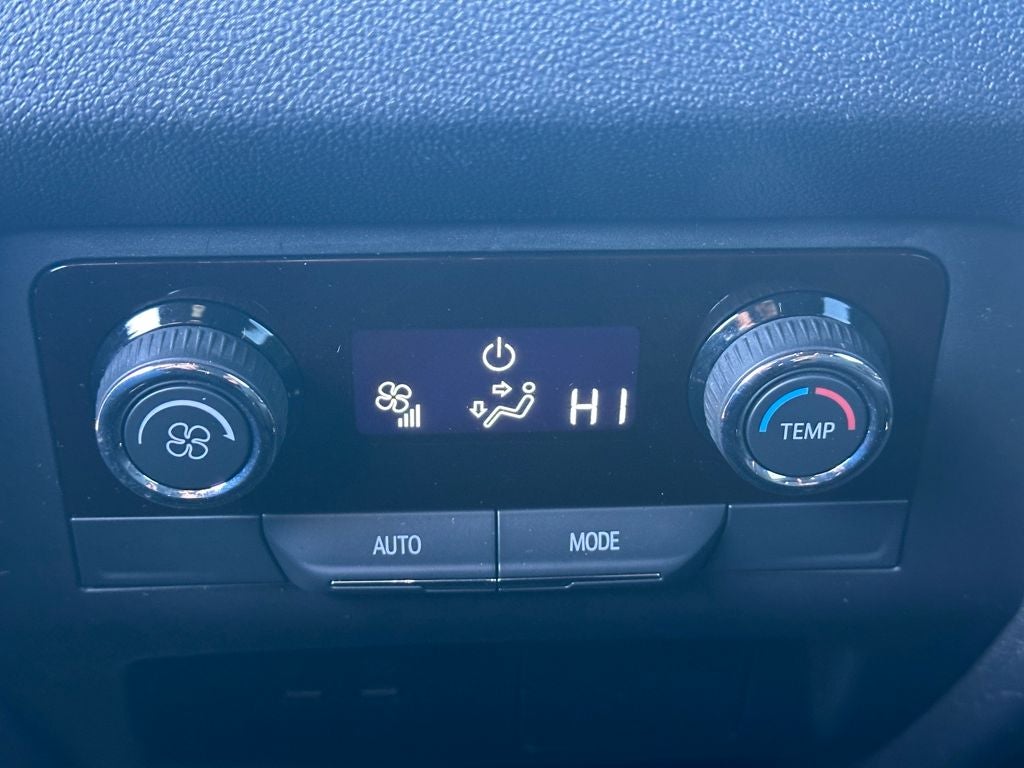 2025 Chevrolet Traverse AWD LT