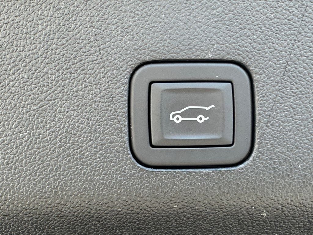 2025 Chevrolet Suburban 4WD LT