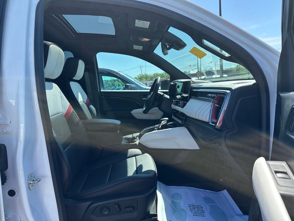 2023 GMC Canyon 4WD Crew Cab Short Box AT4X