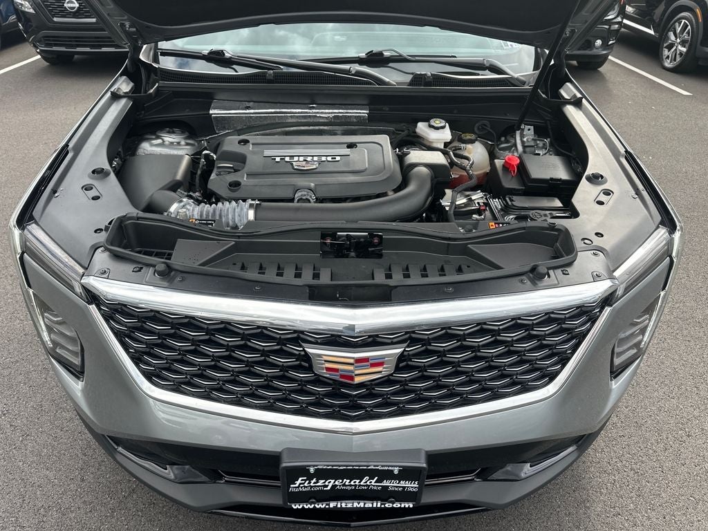 2024 Cadillac XT4 AWD Premium Luxury