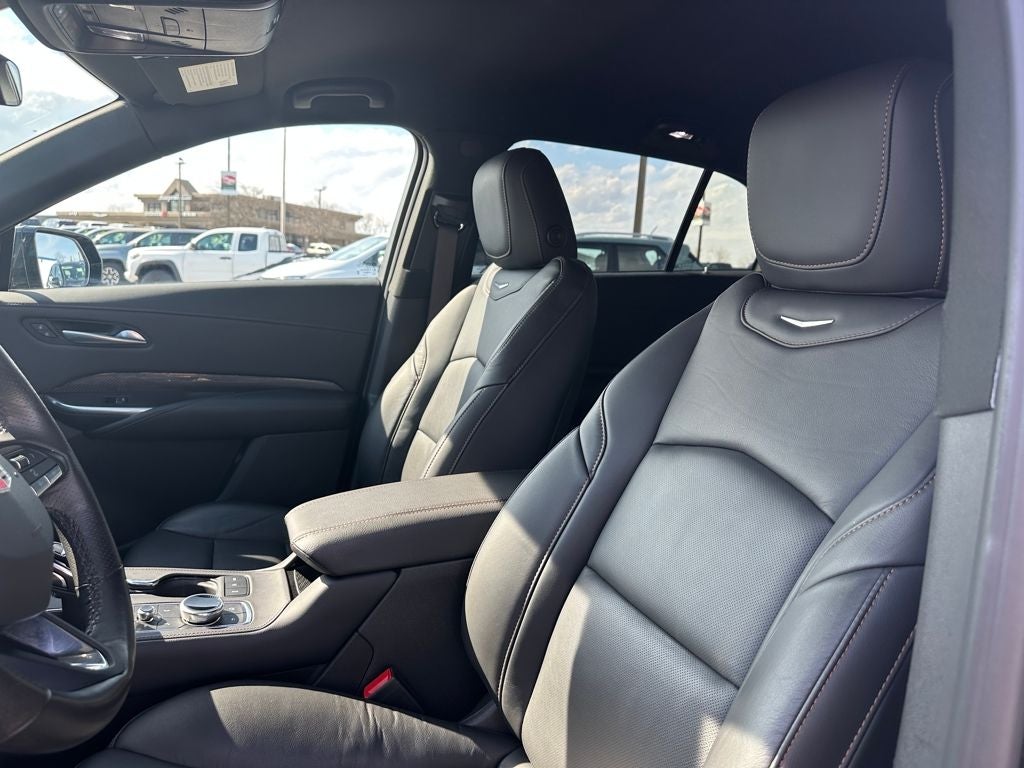 2023 Cadillac XT4 AWD Sport