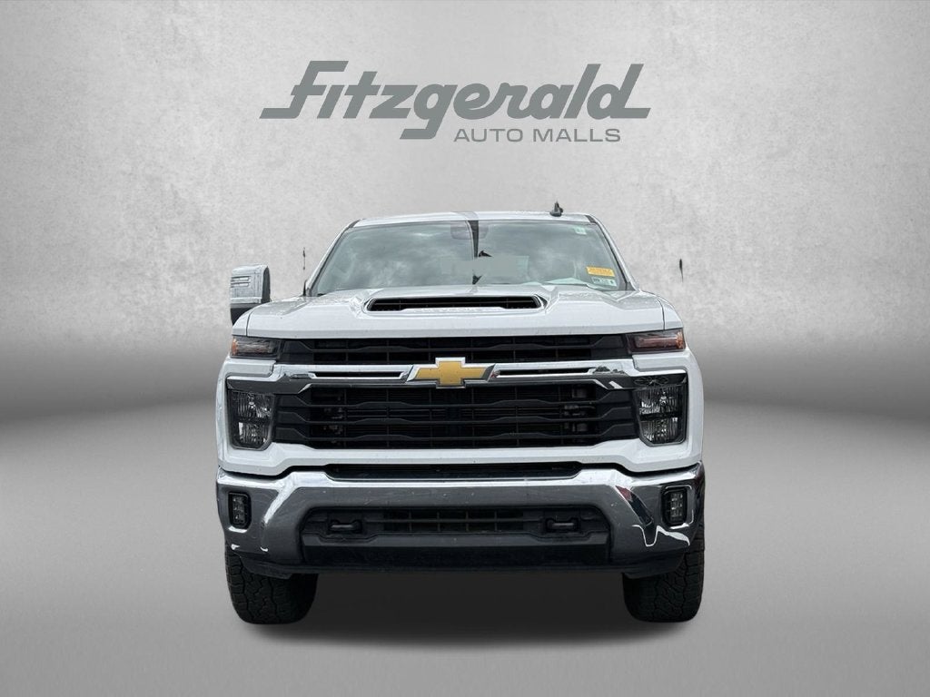 2025 Chevrolet Silverado 2500HD 4WD Crew Cab Standard Bed LT