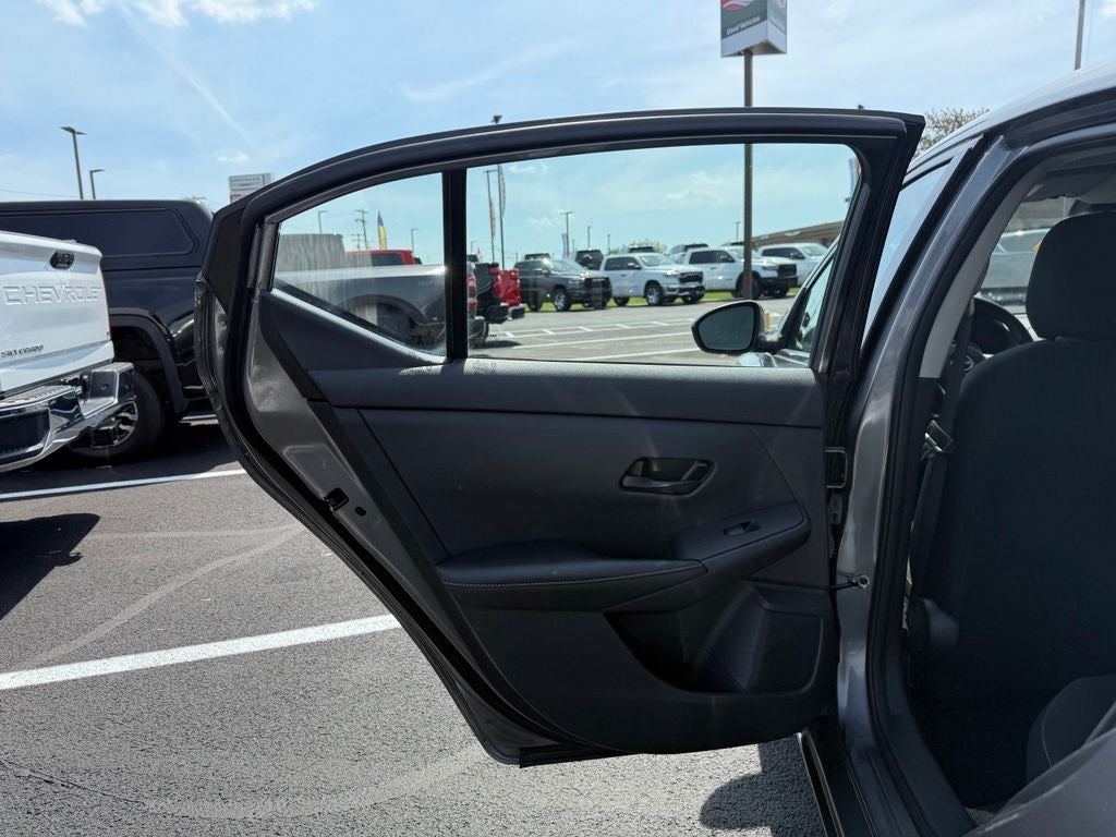 2024 Nissan Sentra SV Xtronic CVT