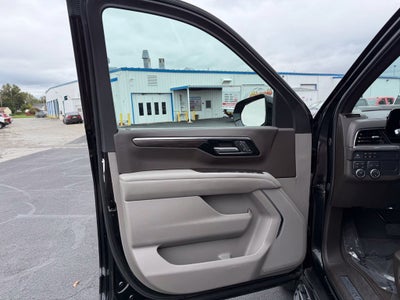 2025 Chevrolet Suburban LT