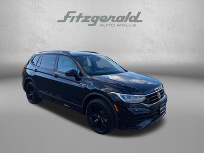 2024 Volkswagen Tiguan SE R-Line Black