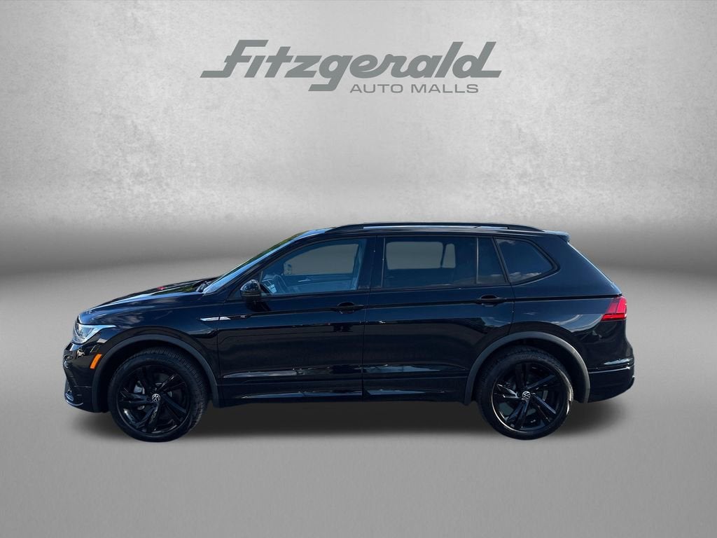 2024 Volkswagen Tiguan SE R-Line Black