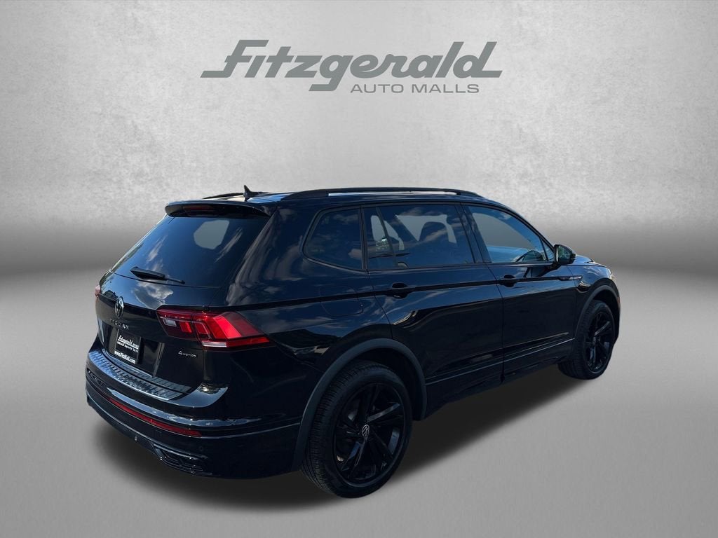 2024 Volkswagen Tiguan SE R-Line Black