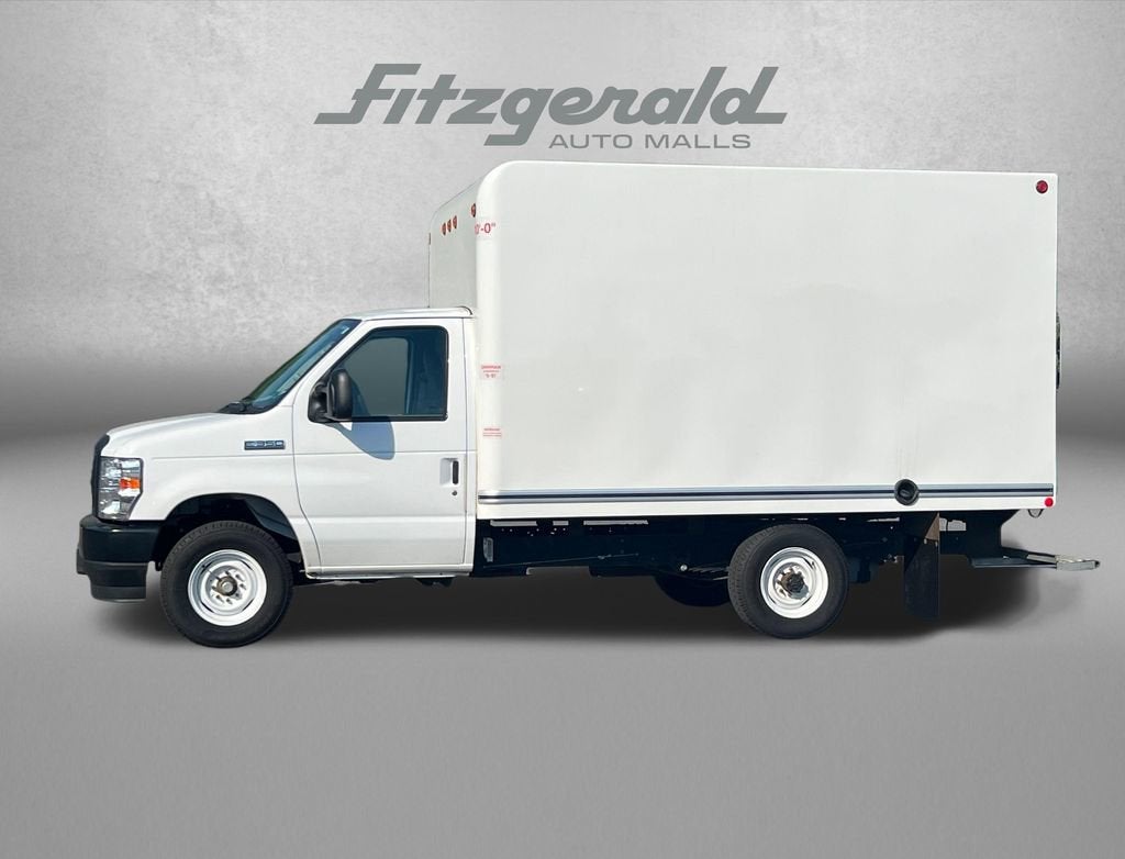 2024 Ford E-Series Cutaway E-350