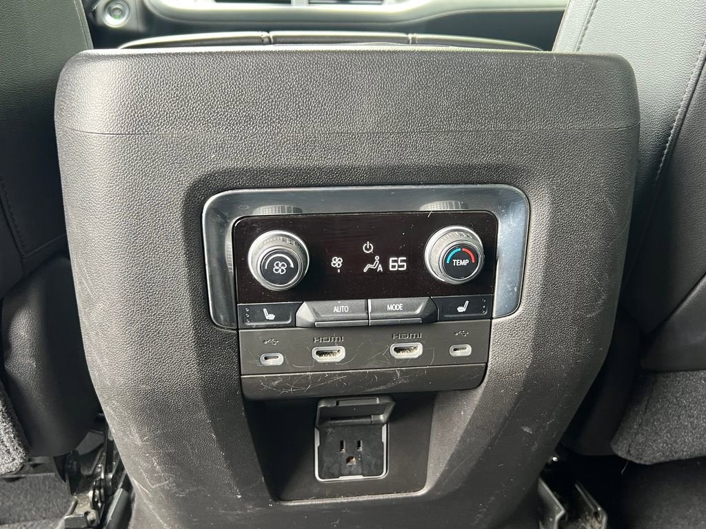 2021 Chevrolet Suburban High Country