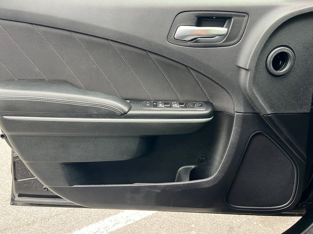 2023 Dodge Charger SXT - Photo 16