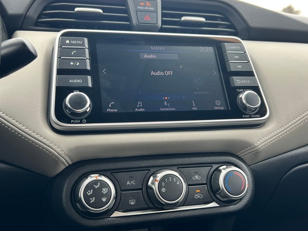 2020 Nissan Versa SV