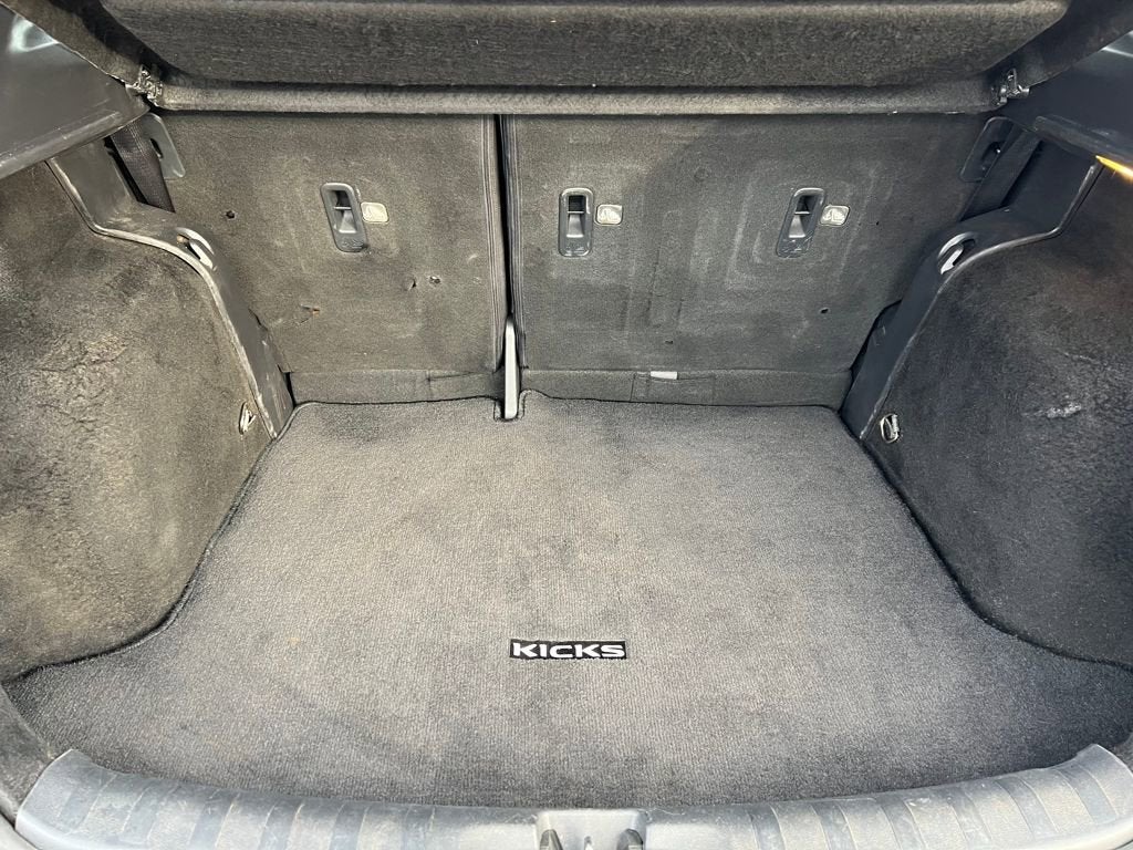 2019 Nissan Kicks SV