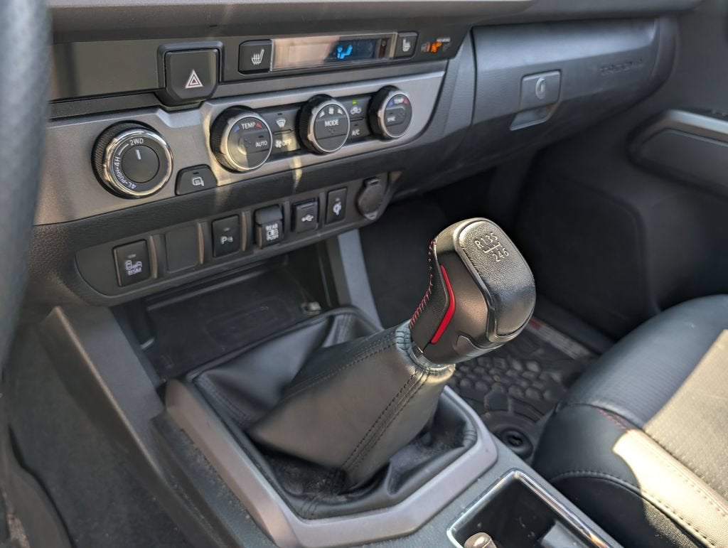 2022 Toyota Tacoma 4WD SR