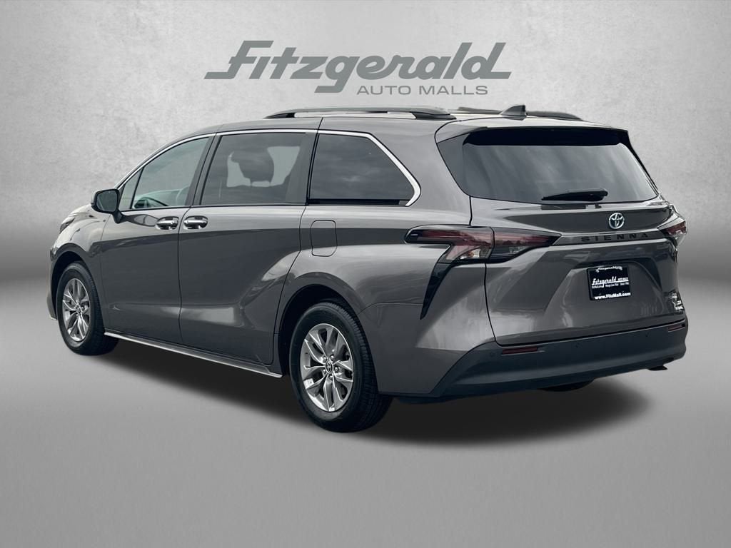 2024 Toyota Sienna XLE