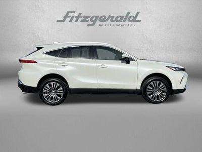 2022 Toyota Venza LE