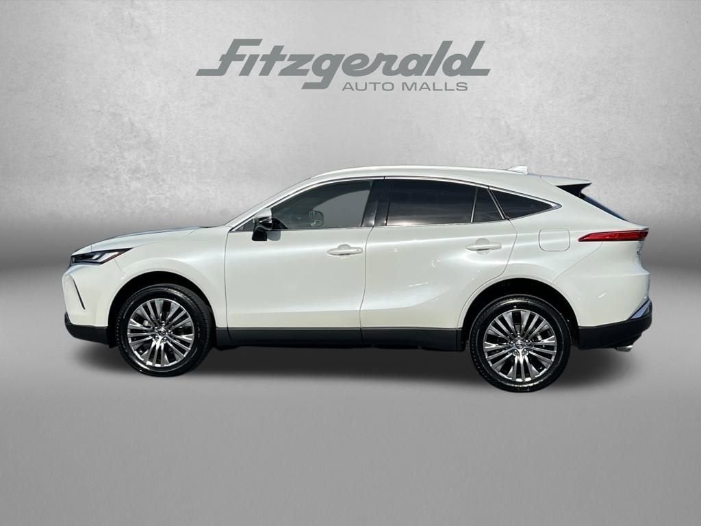 2022 Toyota Venza LE