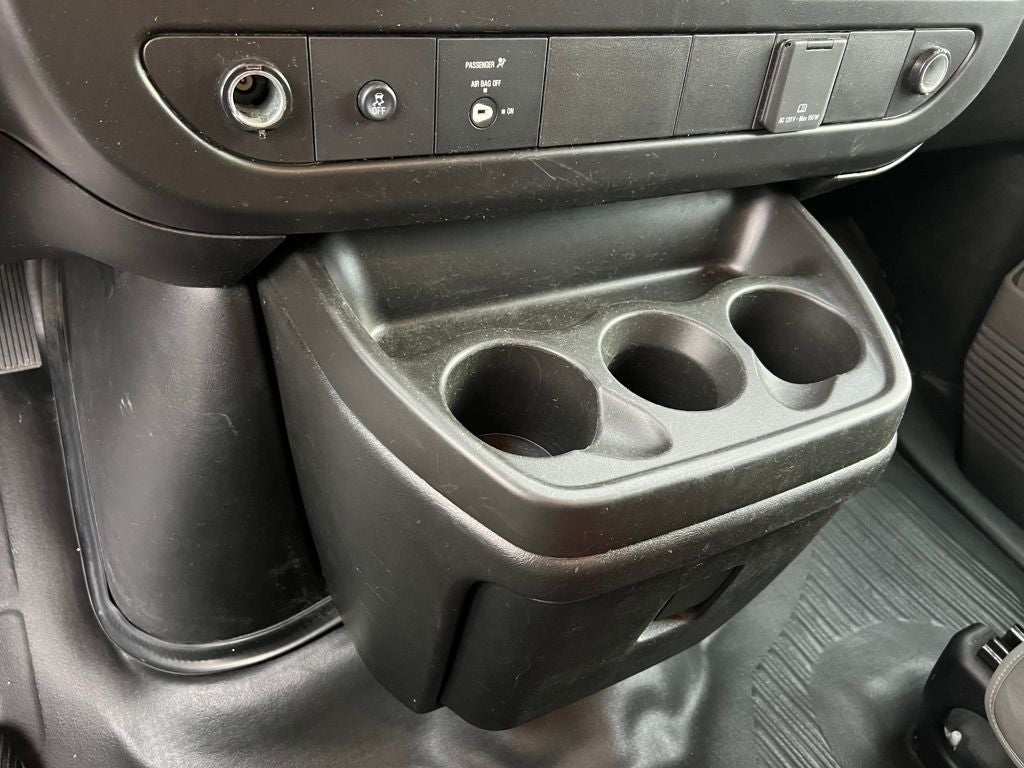 2024 Chevrolet Express Cargo 2500 WT