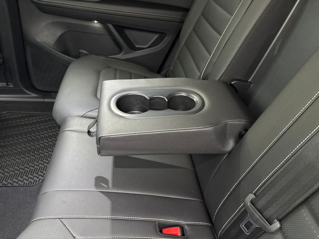 2026 Volkswagen Atlas Cross Sport 2.0T SEL R-Line Black