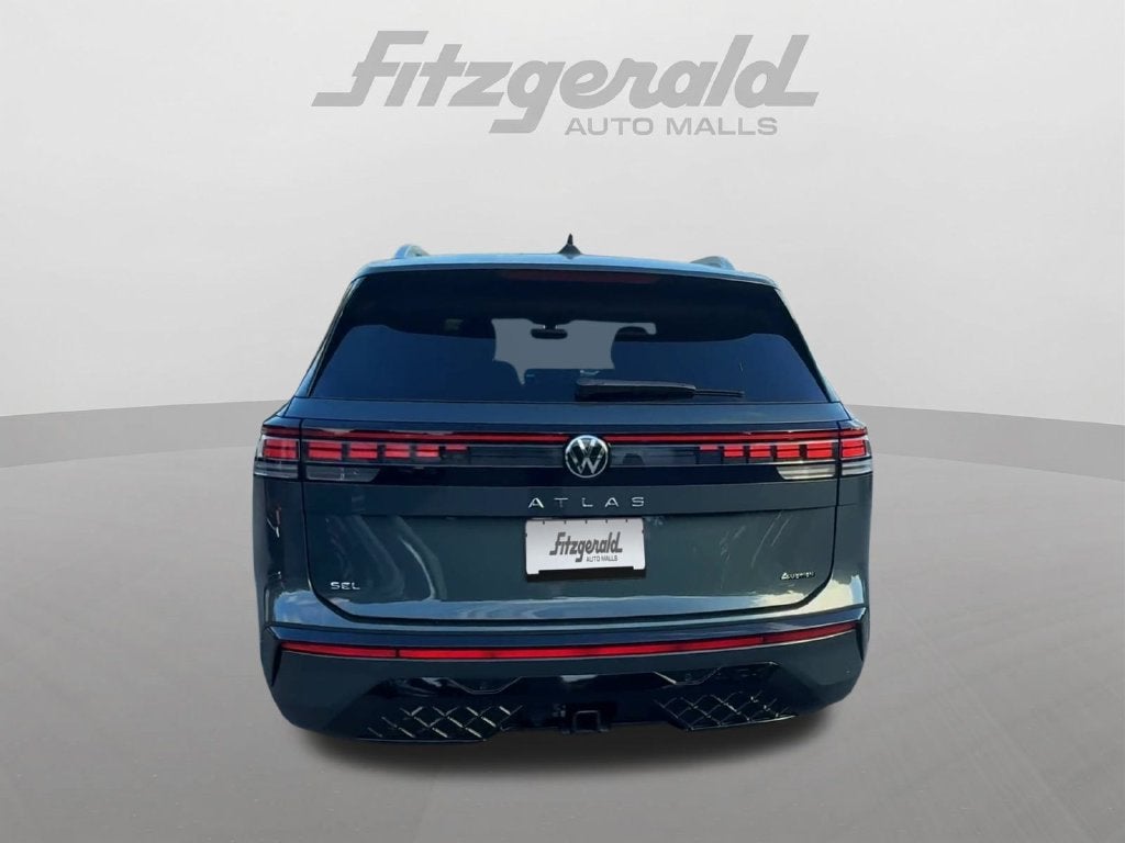 2027 Volkswagen Atlas SEL Premium R-Line