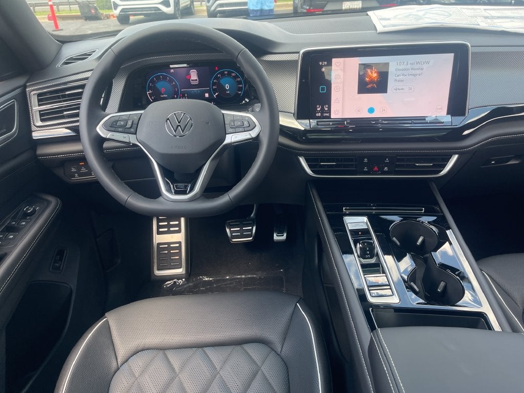2026 Volkswagen Atlas Cross Sport SEL Premium R-Line
