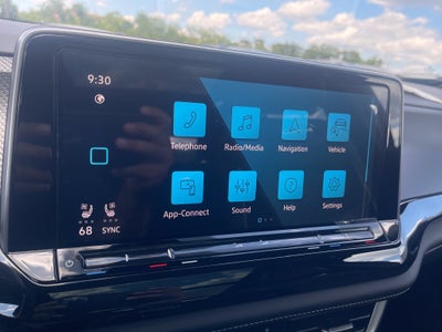 2026 Volkswagen Atlas Cross Sport SEL Premium R-Line