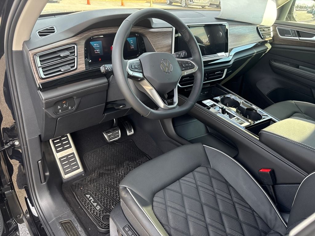 2026 Volkswagen Atlas 2.0T SEL Premium R-Line
