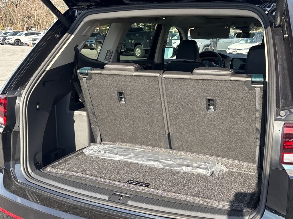 2026 Volkswagen Atlas 2.0T SEL Premium R-Line