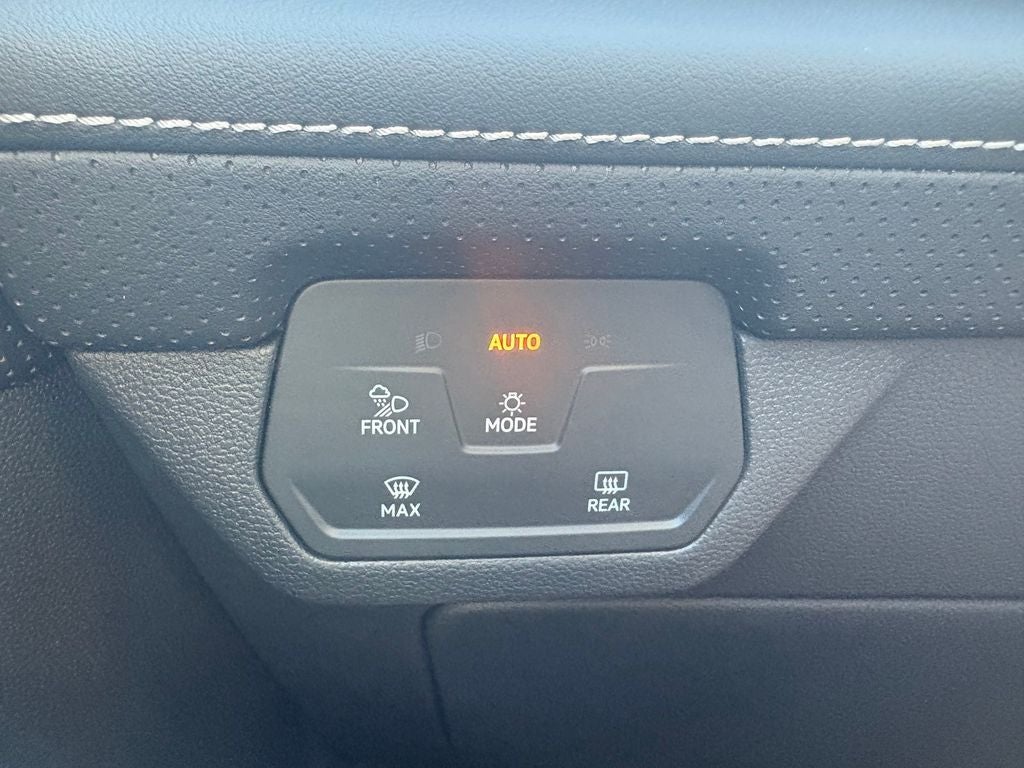 2026 Volkswagen Atlas 2.0T SE w/ Technology