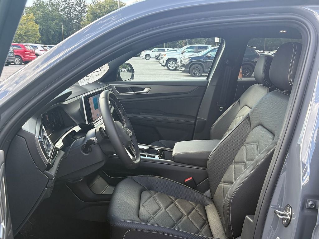 2026 Volkswagen Atlas Cross Sport 2.0T SE w/Technology