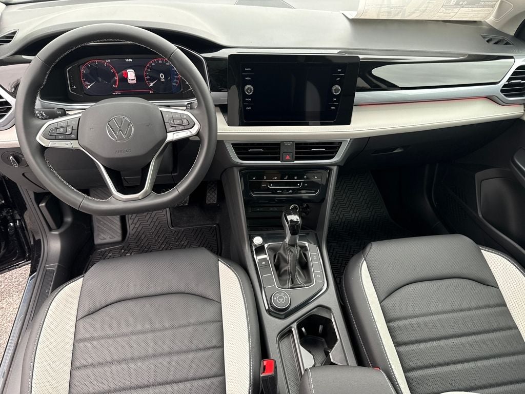 2026 Volkswagen Taos 1.5T SEL