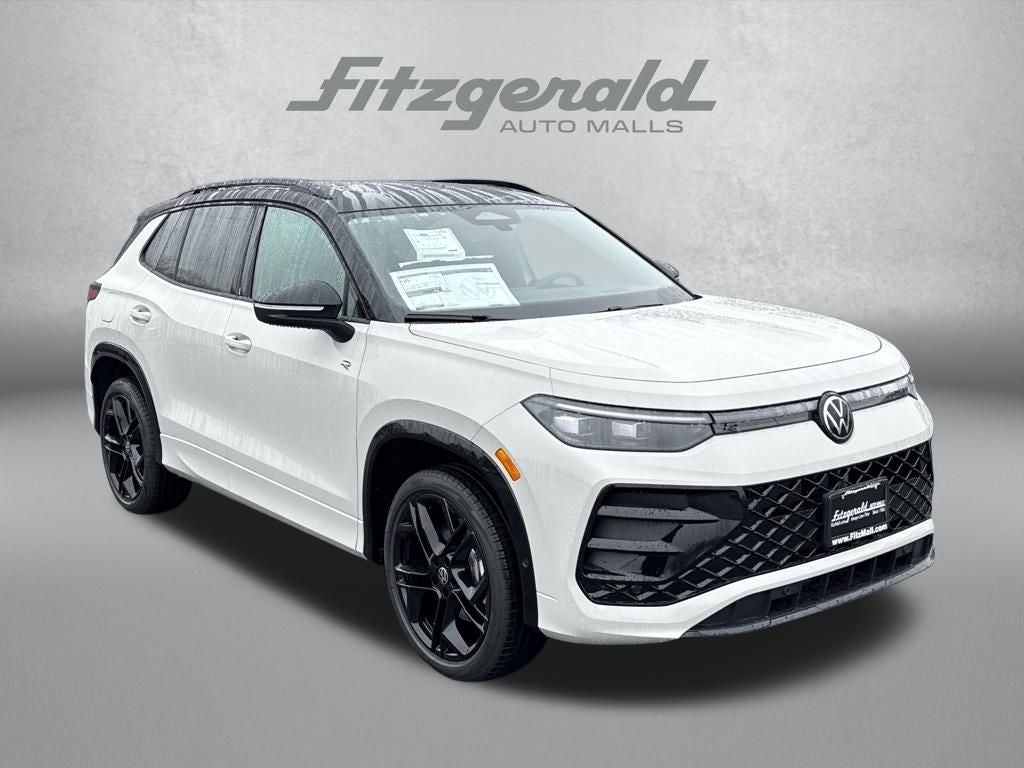 2026 Volkswagen Tiguan 2.0T SE R-Line Black